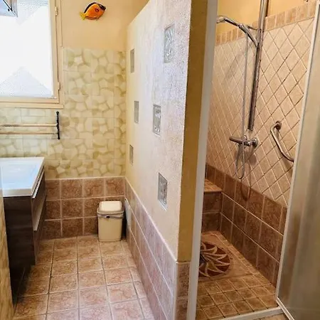 La Forge Du Pape Aigues-Mortes